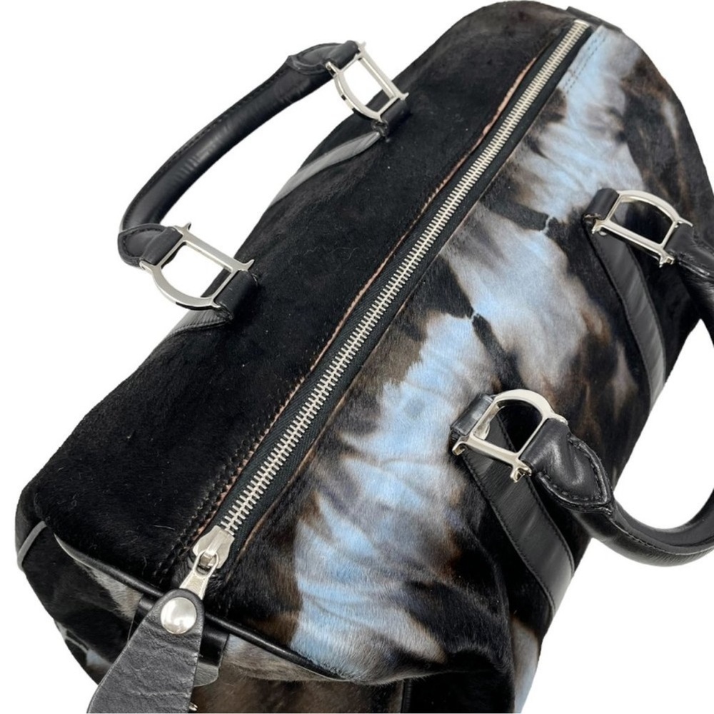 Christian Dior Vintage Logo Traveling Bag Tie Dye Black
Blue Calf Hair [102923] - Picture 11 of 15